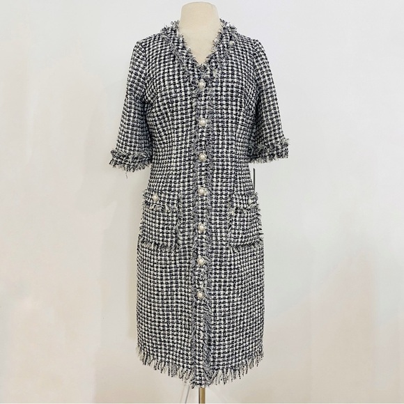 Rickie Freeman Teri Jon BEAUTIFUL TWEED dress with pearl button details - Picture 3 of 16